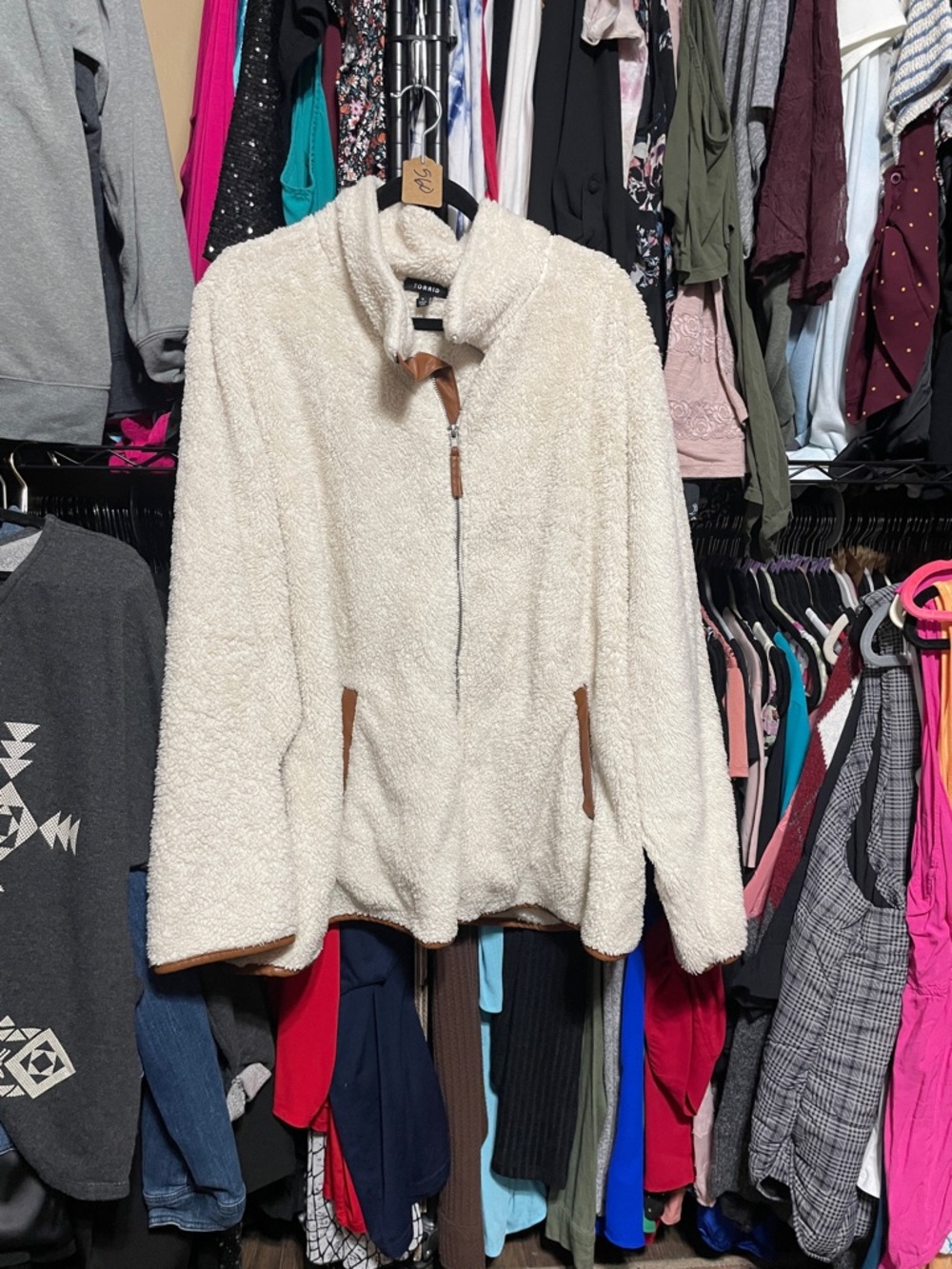 #560 size 5 torrid Cream Sherpa Zip Jacket with Brown Trim